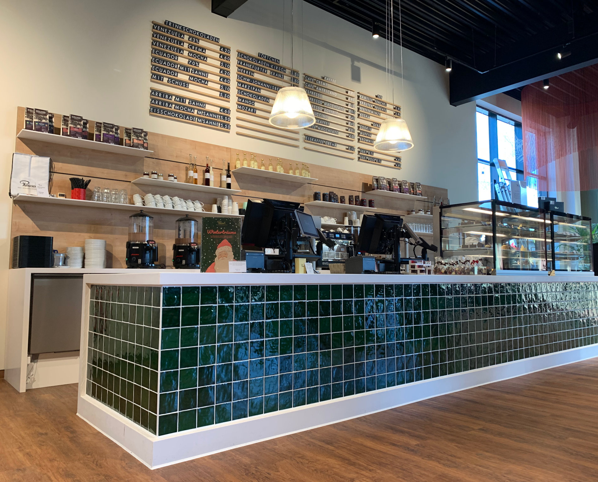 Rausch-Schokoland-Corian-Tresen-1920